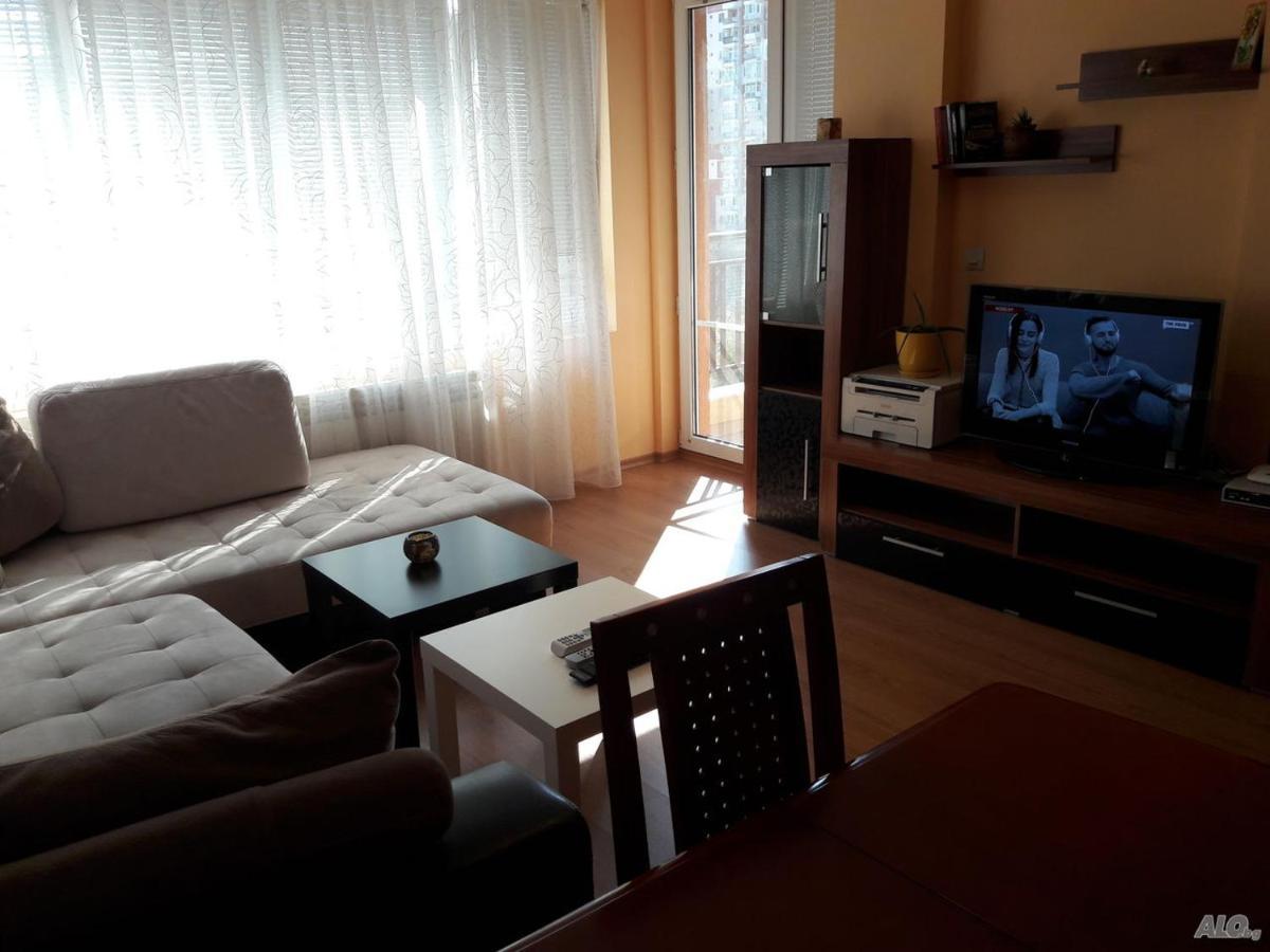 Апартамент Орхид Хилс Varna Buitenkant foto