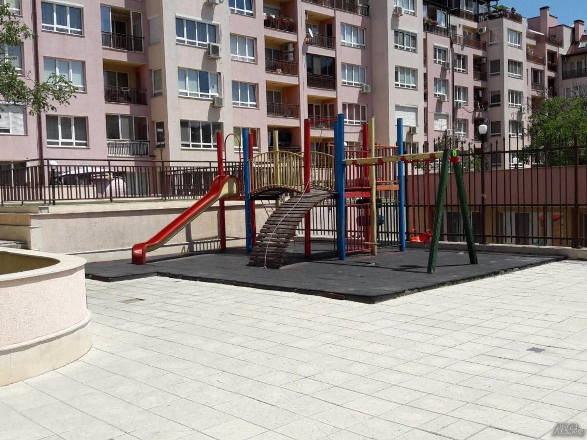 Апартамент Орхид Хилс Varna Buitenkant foto